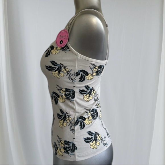 FREE 🆕🐝Floral Print Camisolel - Picture 5 of 15